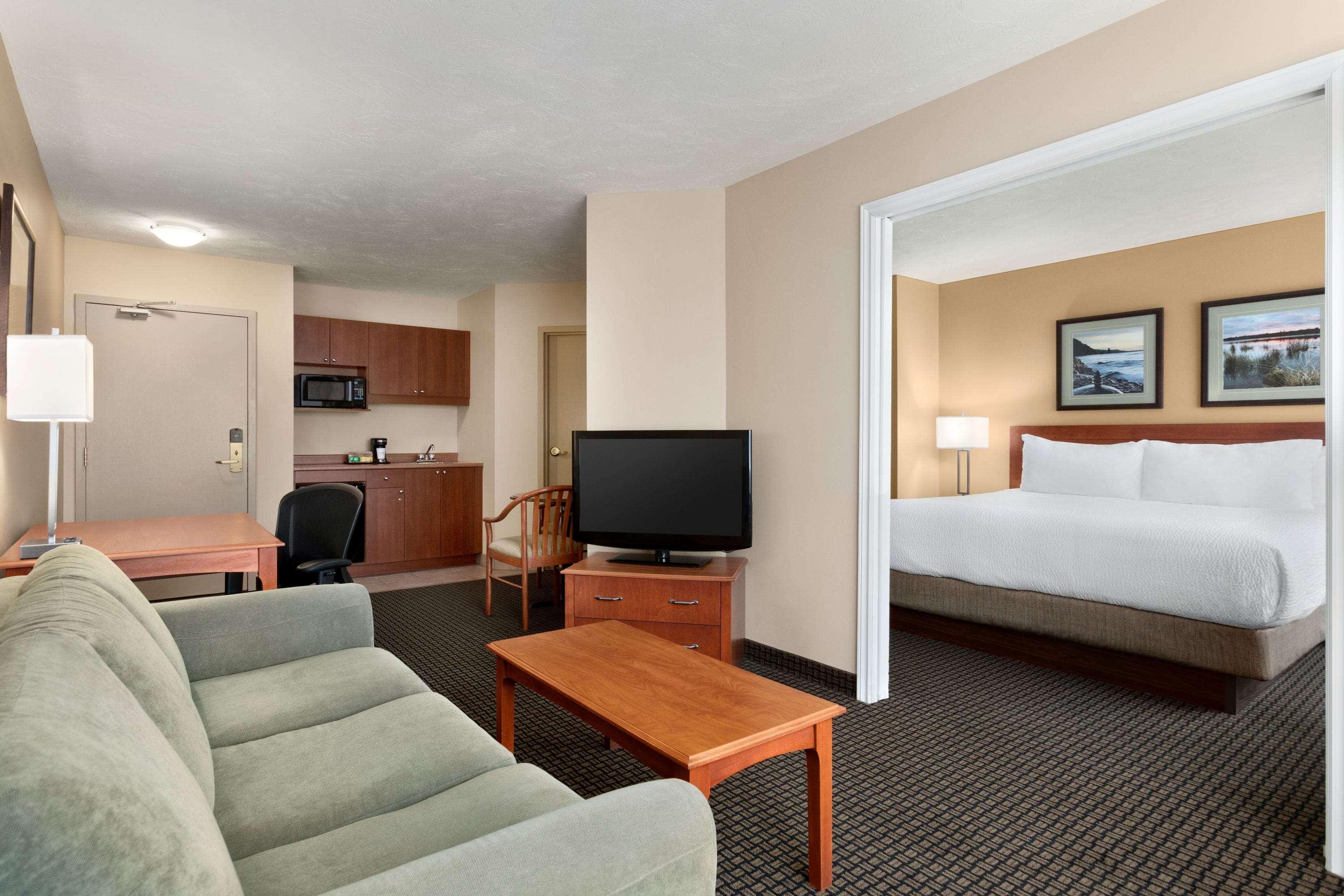 Days Inn & Suites By Wyndham Moncton Exteriér fotografie