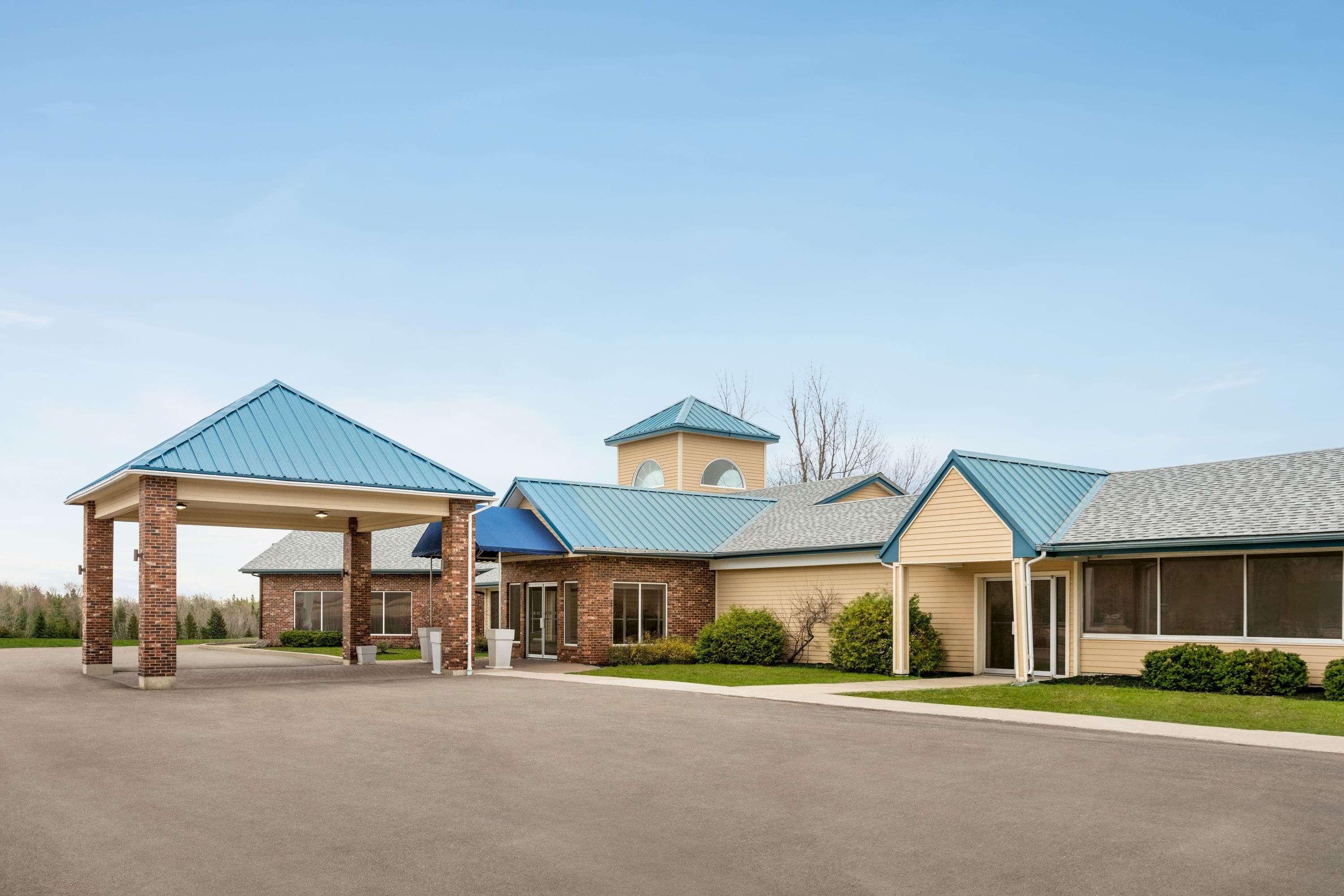 Days Inn & Suites By Wyndham Moncton Exteriér fotografie