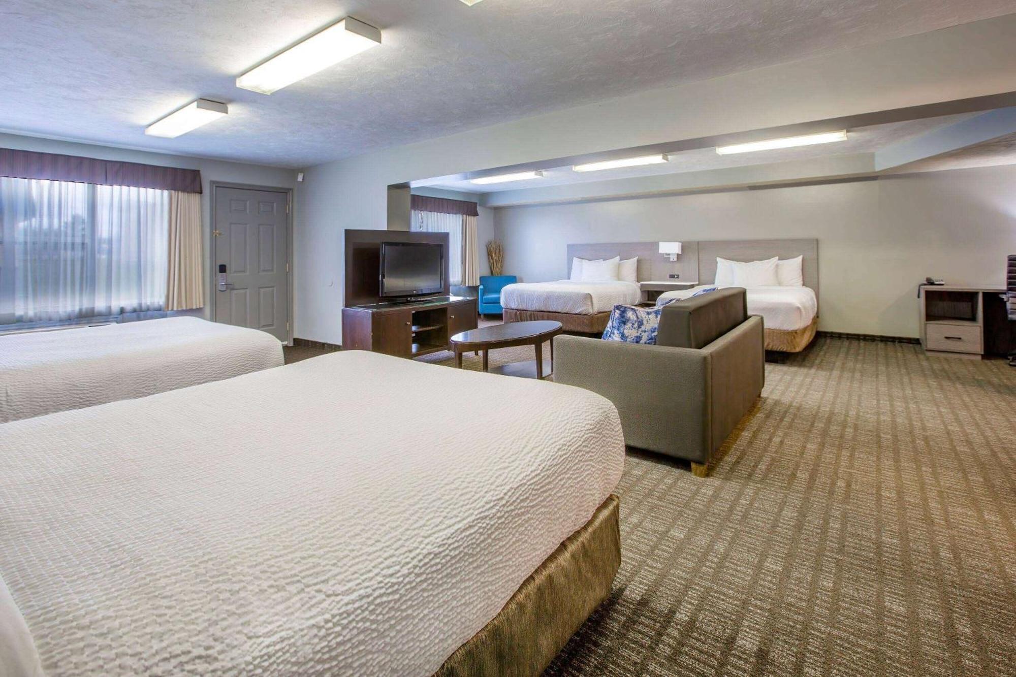 Days Inn & Suites By Wyndham Moncton Exteriér fotografie
