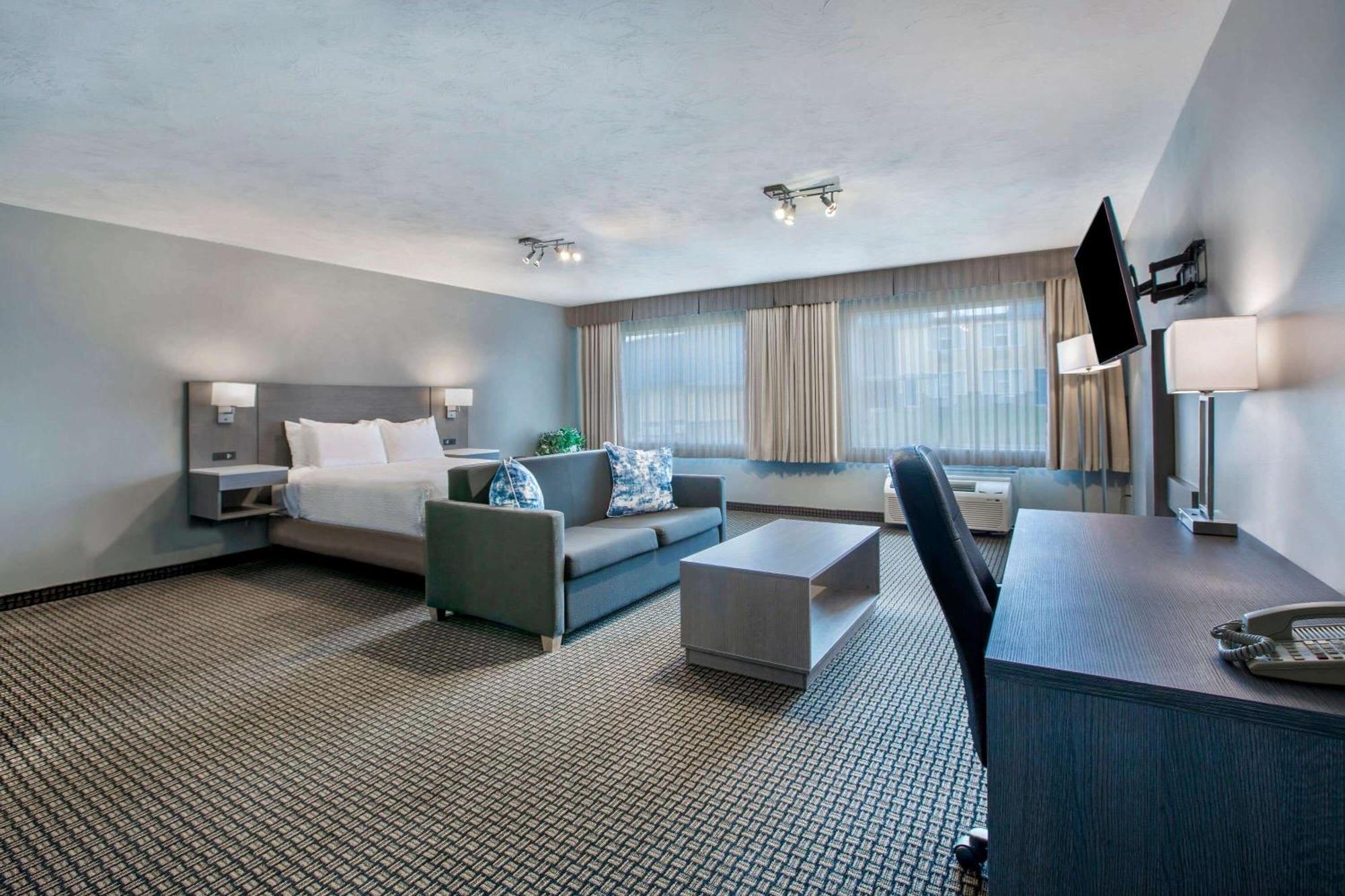 Days Inn & Suites By Wyndham Moncton Exteriér fotografie