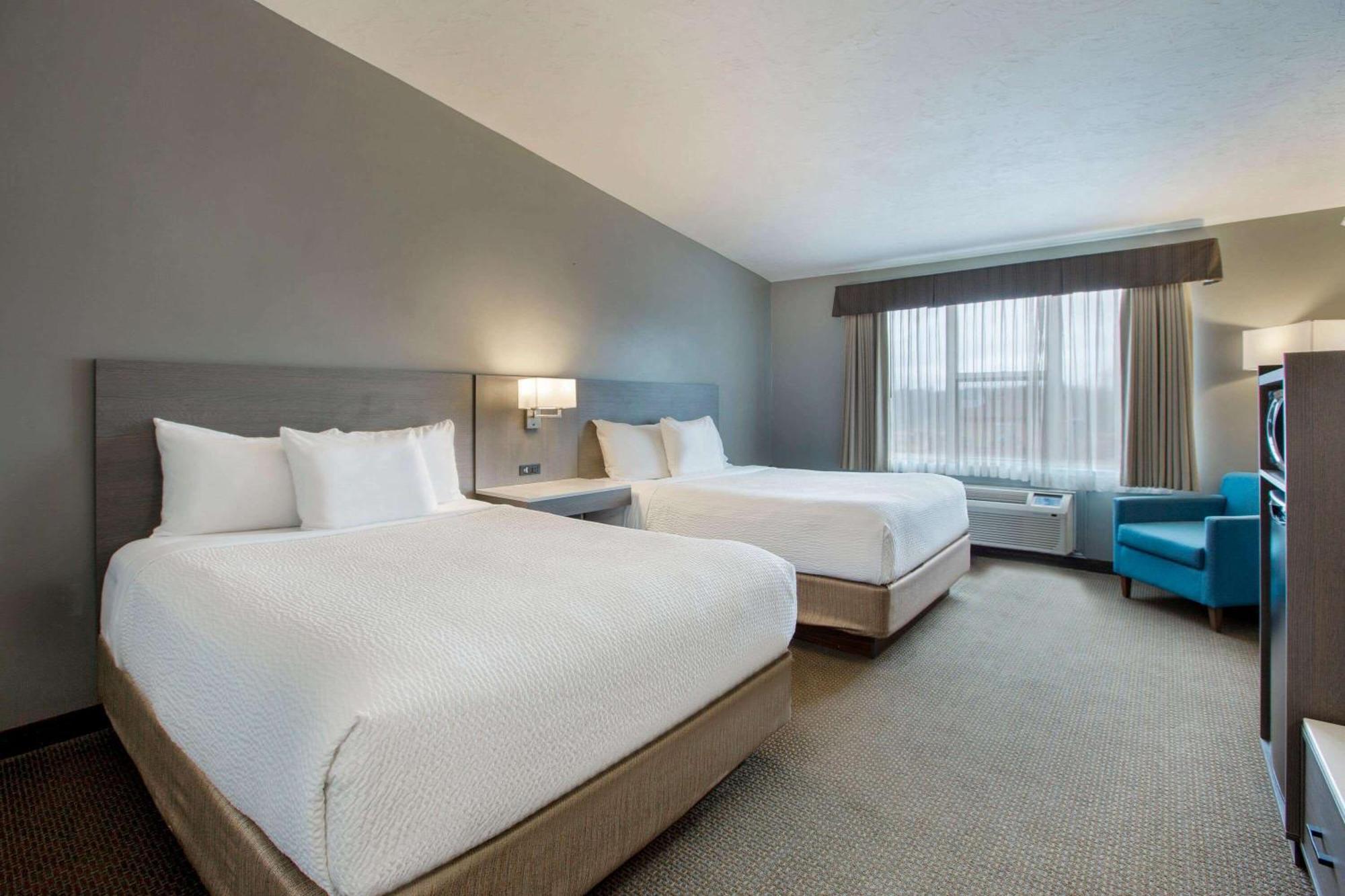 Days Inn & Suites By Wyndham Moncton Exteriér fotografie